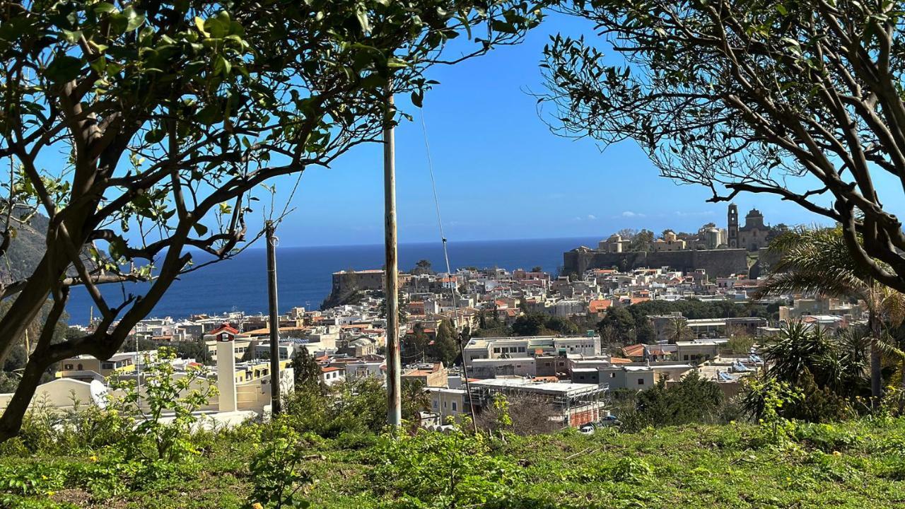Villa La Milanina Lipari  Exterior photo