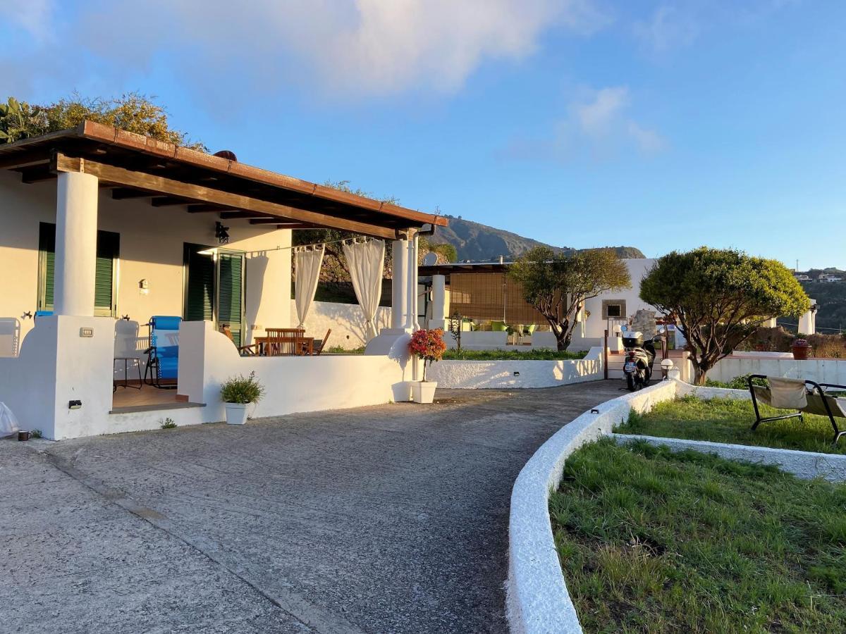 Villa La Milanina Lipari  Exterior photo