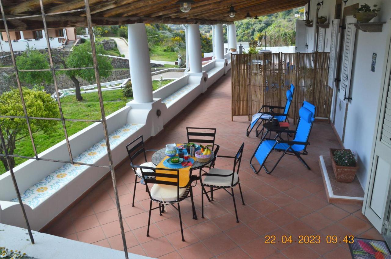 Villa La Milanina Lipari  Exterior photo