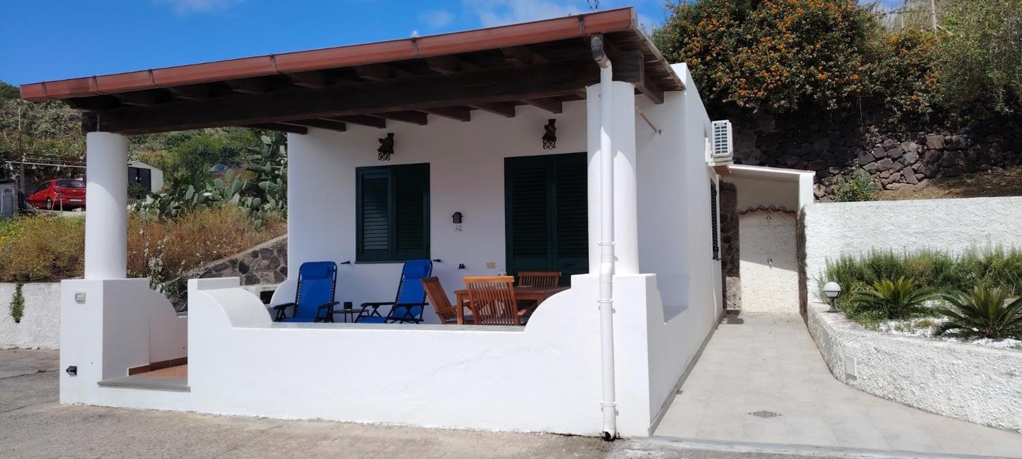 Villa La Milanina Lipari  Exterior photo
